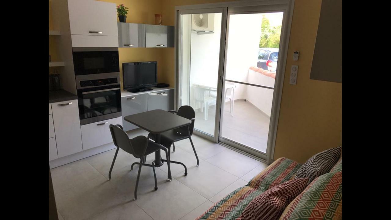 Appartement En Bord De Mer Saintes-Maries-de-la-Mer Exterior foto