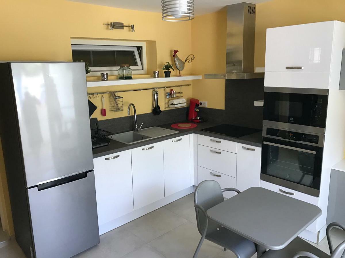 Appartement En Bord De Mer Saintes-Maries-de-la-Mer Exterior foto